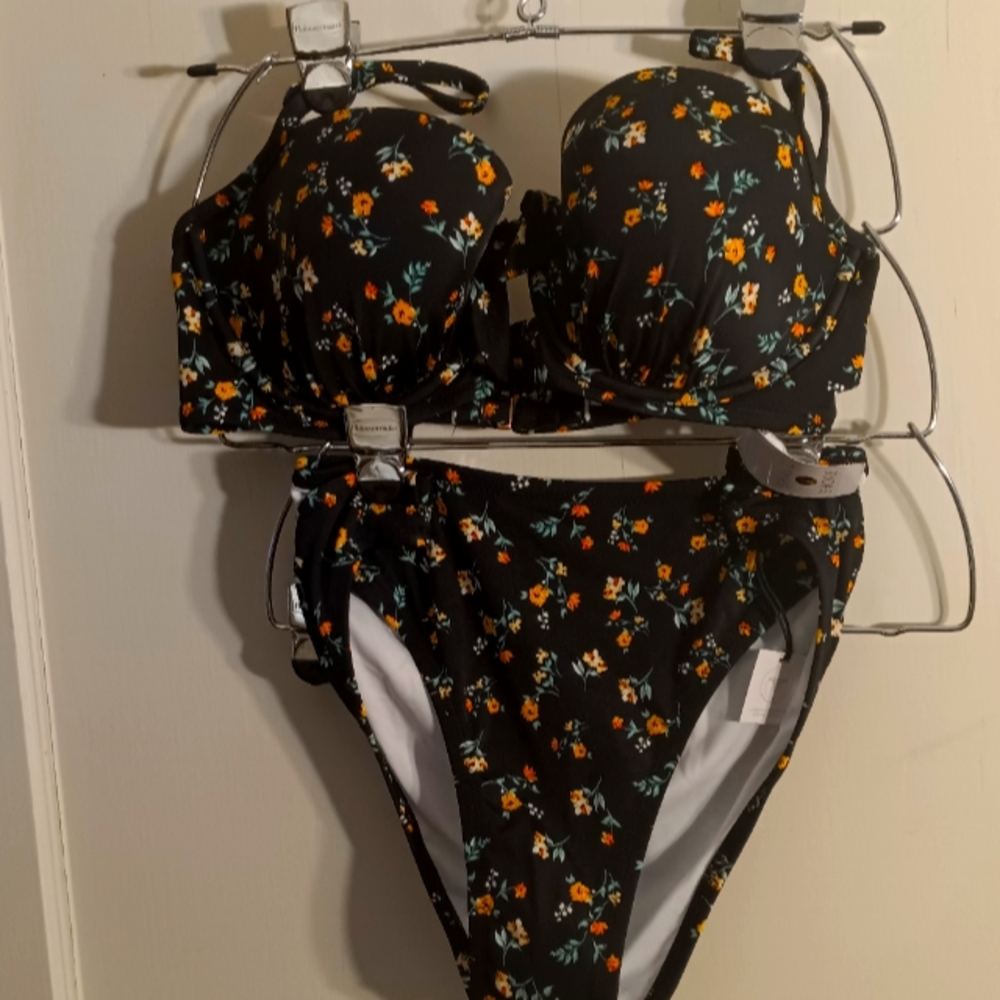 Shade Shore 2 Piece Bathing Suit